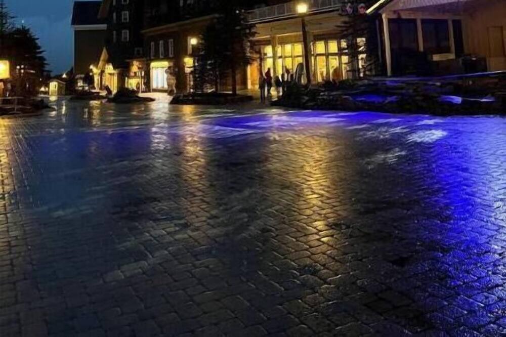 Photo of Outdoor in Mountain Base