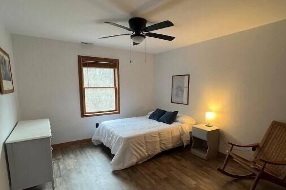Photo of Bedroom in Mountain Base