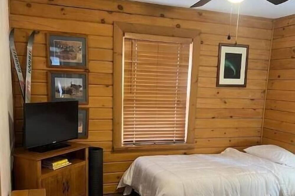 Photo of Bedroom in Mountain Base