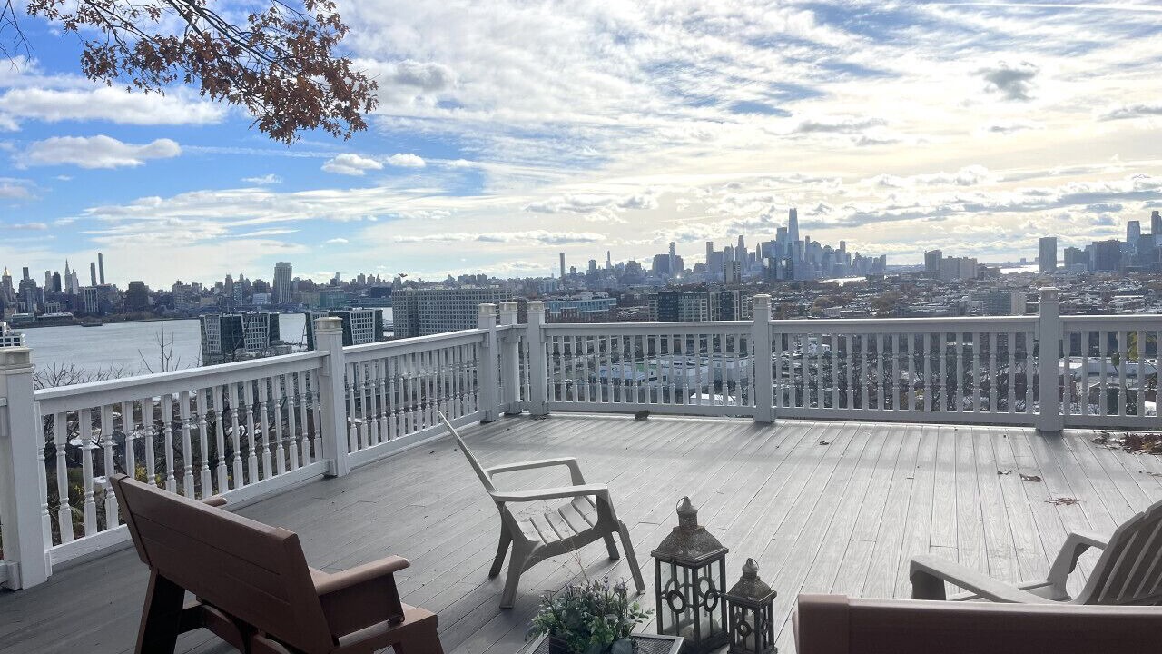 Photo of Patio Balcony in Weehawken