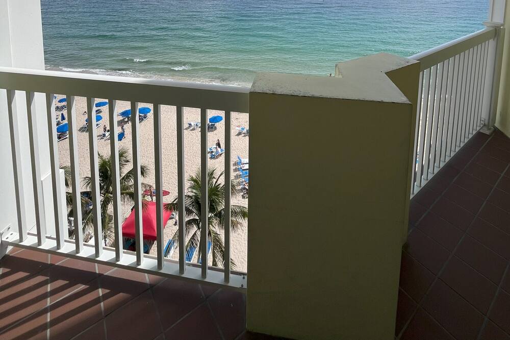 Photo of Patio Balcony in East Fort Lauderdale
