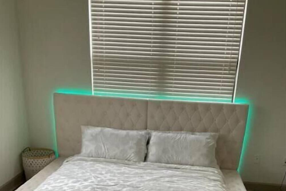 Photo of Bedroom in Miramar