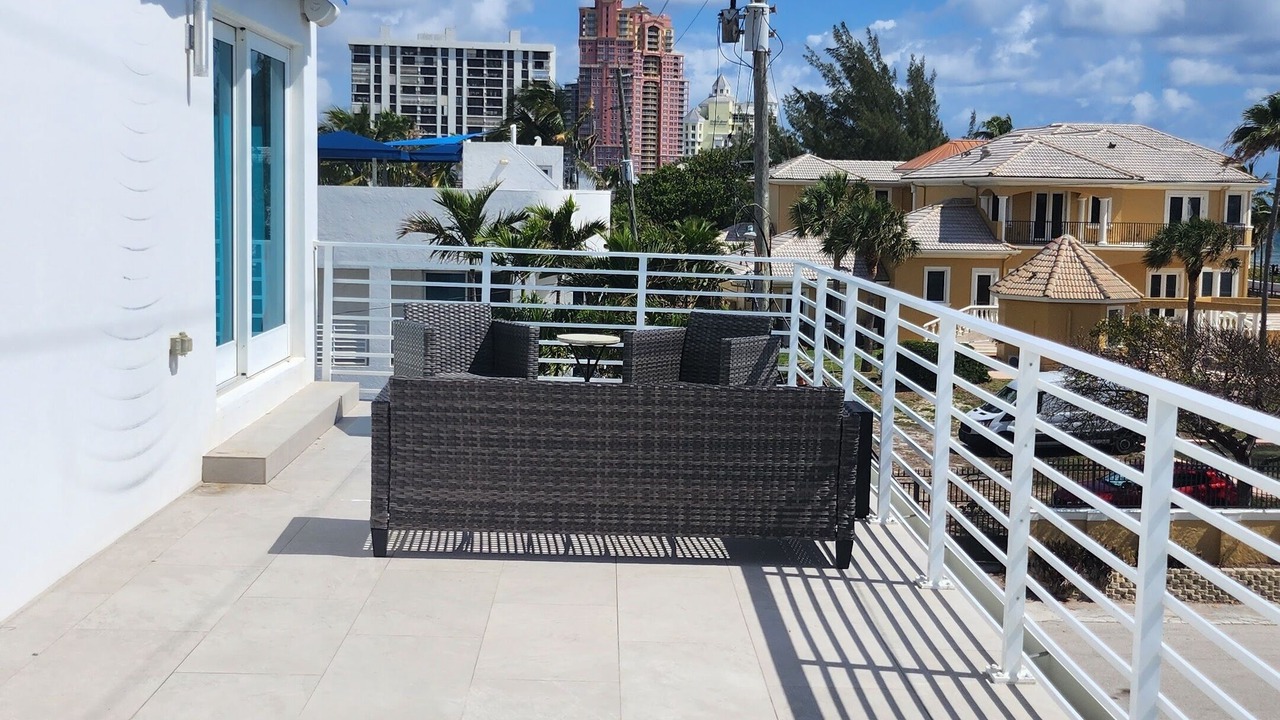 Photo of Patio Balcony in Barrier Island
