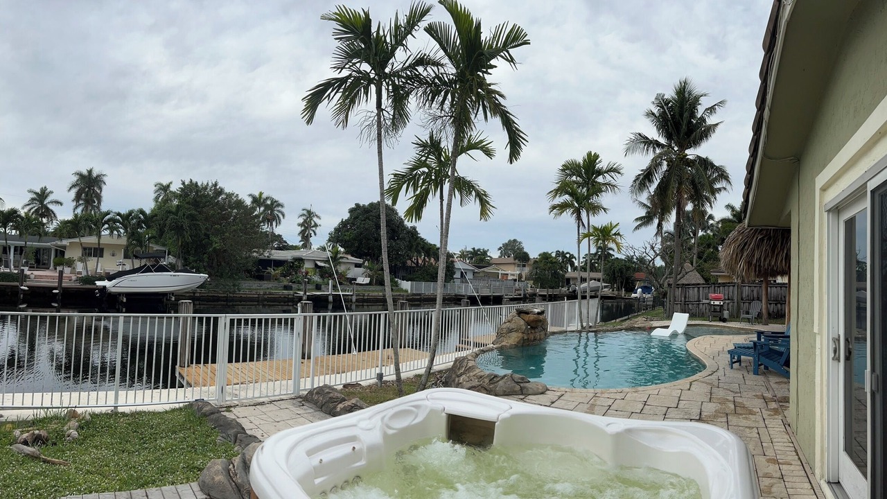 Photo of Outdoor in Coral Ridge Isles