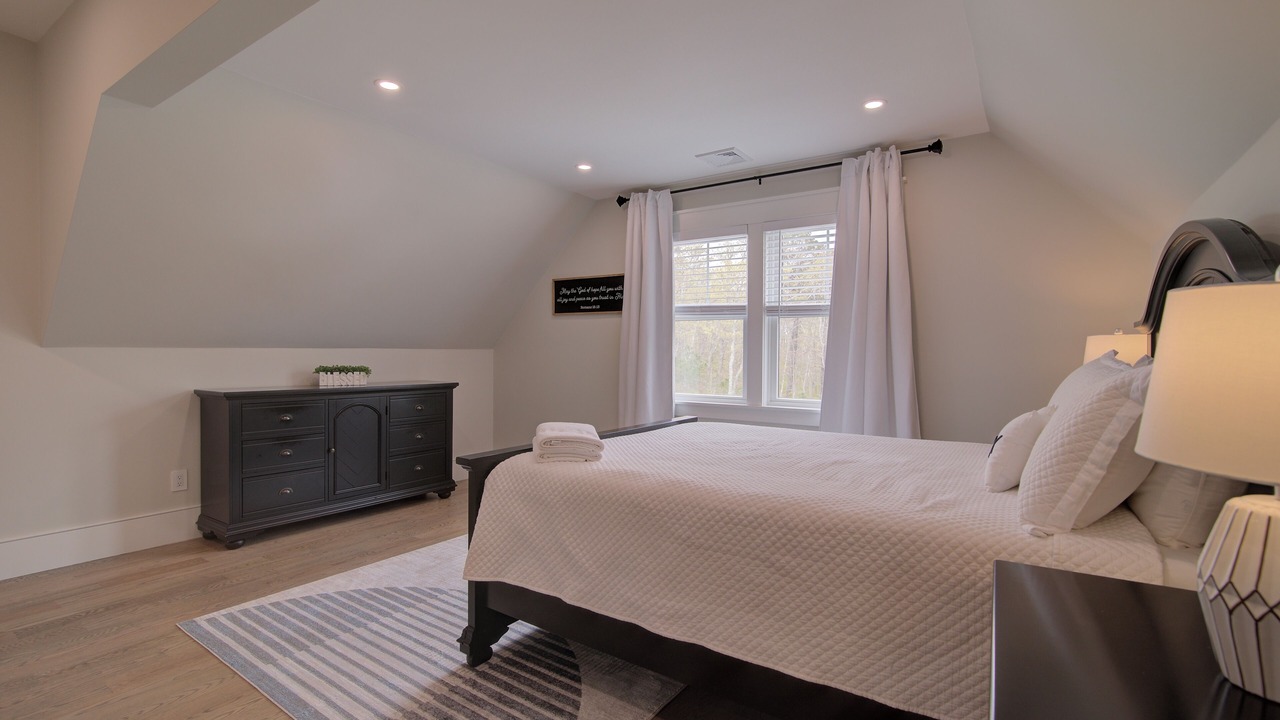 Photo of Bedroom in Yarmouth Port
