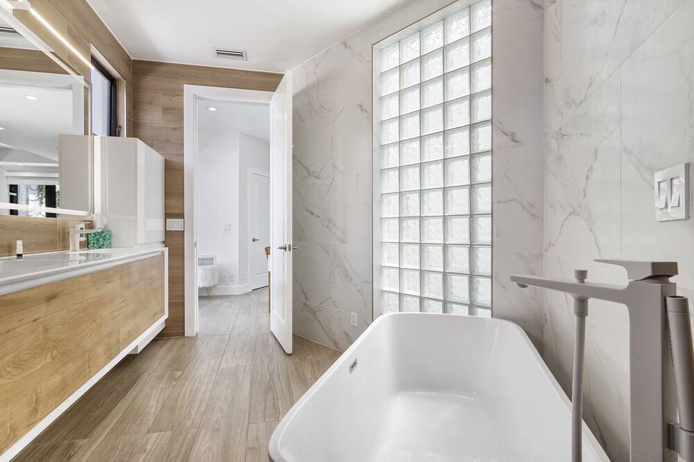 Photo of Bathroom in Downtown Fort Lauderdale