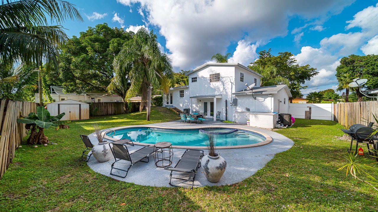 Photo of Outdoor in Pembroke Pines