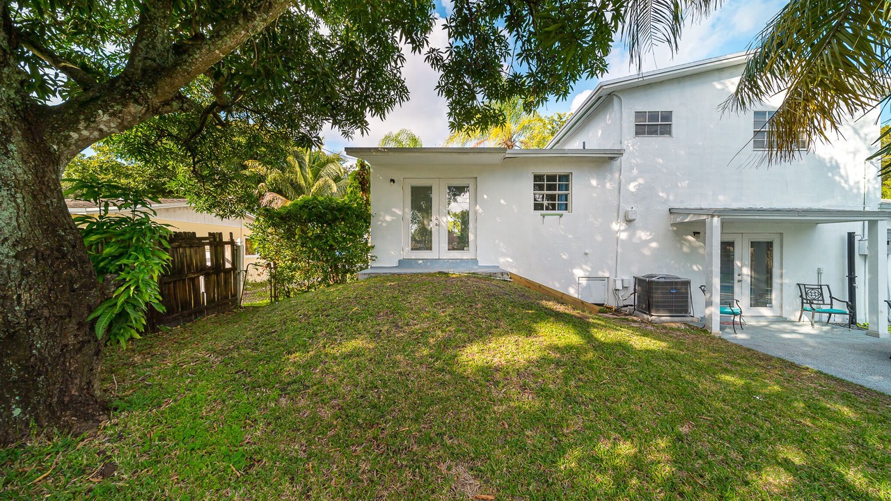 Photo of Outdoor in Pembroke Pines