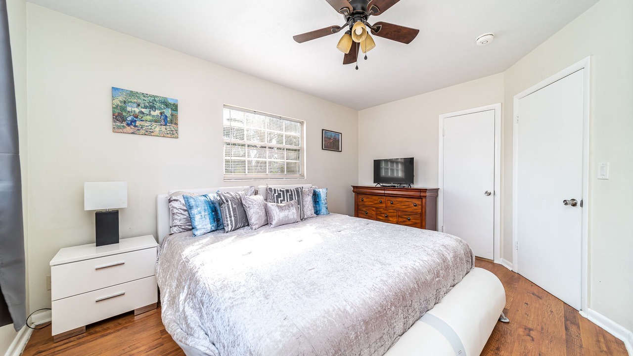 Photo of Bedroom in Pembroke Pines