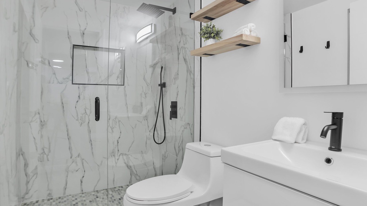 Photo of Bathroom in Sailboat Bend