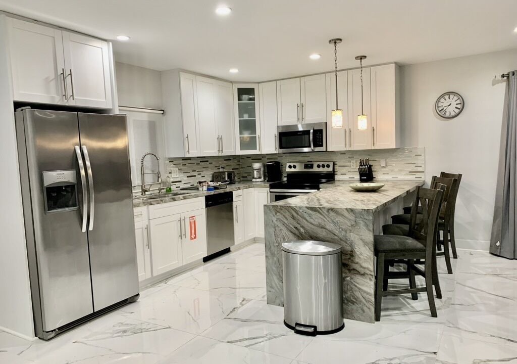 Photo of Kitchen in South Middle River