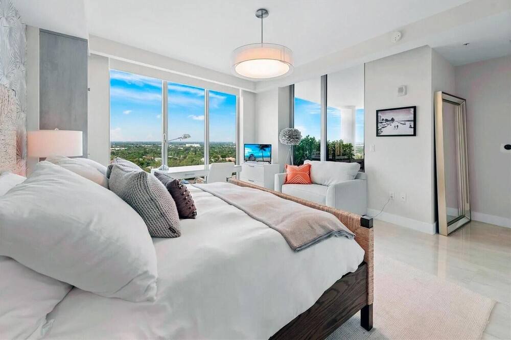 Photo of Bedroom in Central Fort Lauderdale