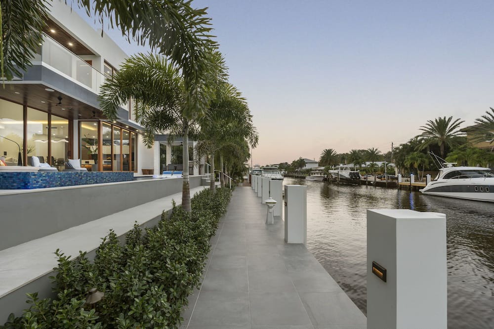 Photo of Outdoor in Lighthouse Point