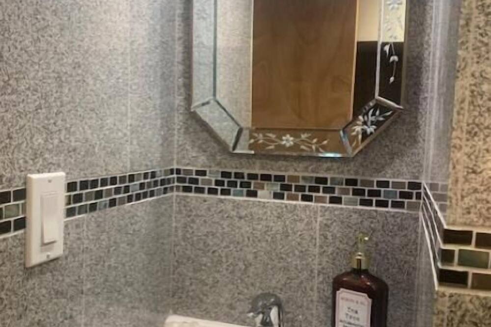 Photo of Bathroom in Troy