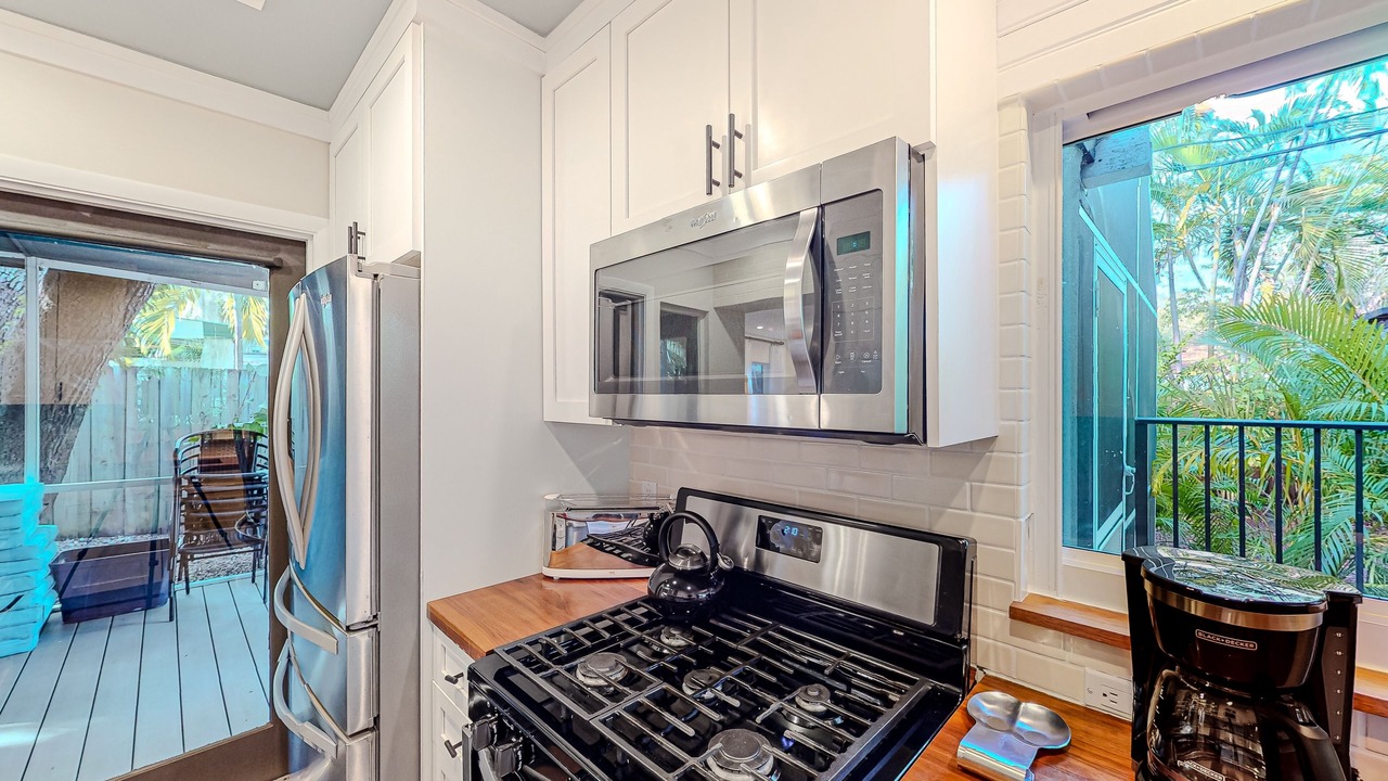 Photo of Kitchen in Colee Hammock
