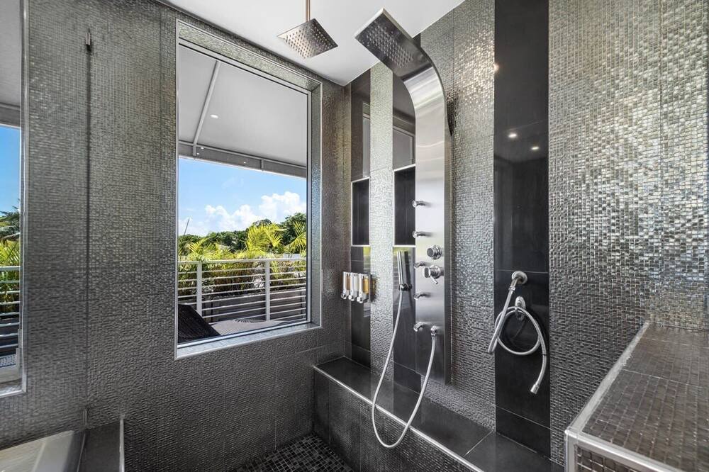 Photo of Bathroom in Downtown Fort Lauderdale