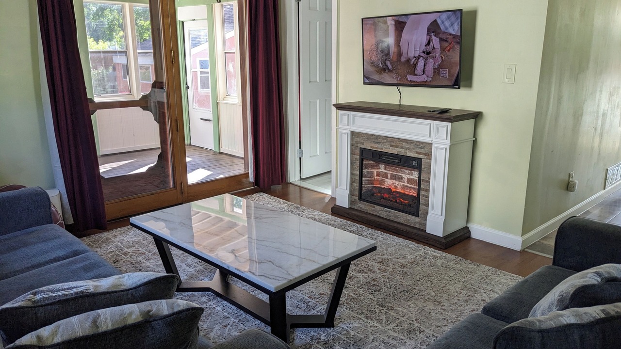 Photo of Livingroom in Newtonville