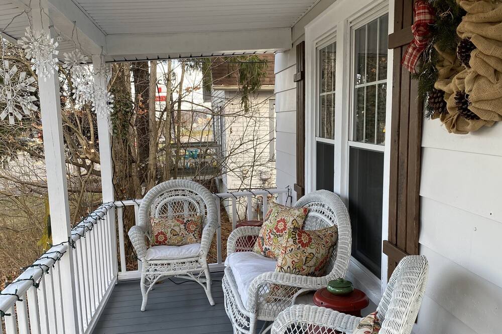 Photo of Patio Balcony in Lakewood