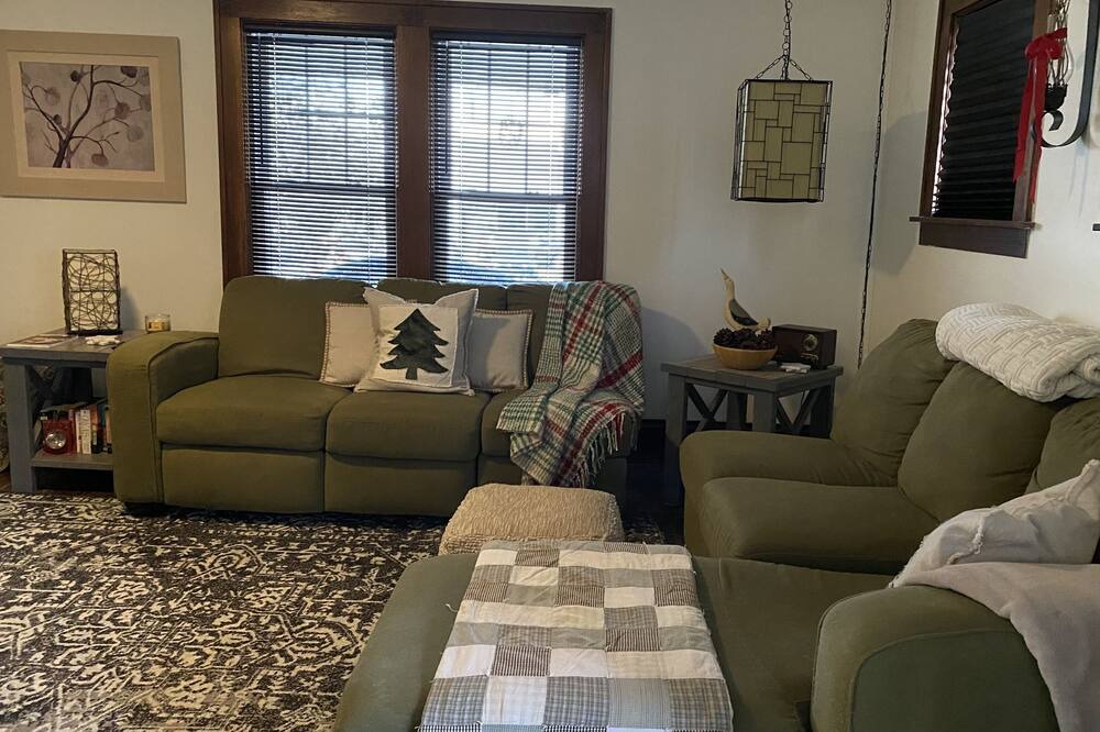 Photo of Livingroom in Lakewood