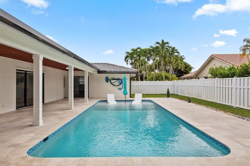 Photo of Outdoor in Cypress Glen