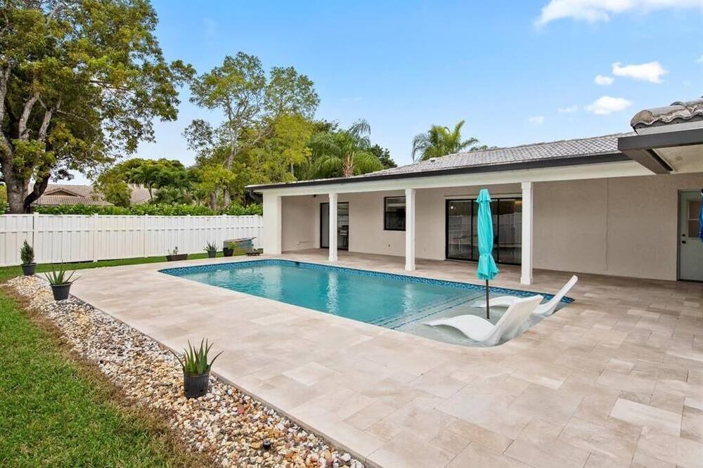 Photo of Outdoor in Cypress Glen