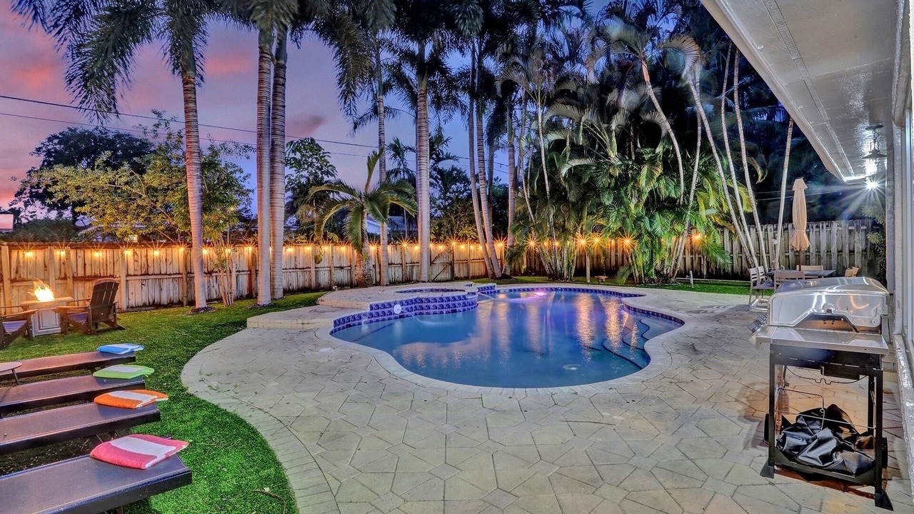 Photo of Outdoor in Royal Poinciana