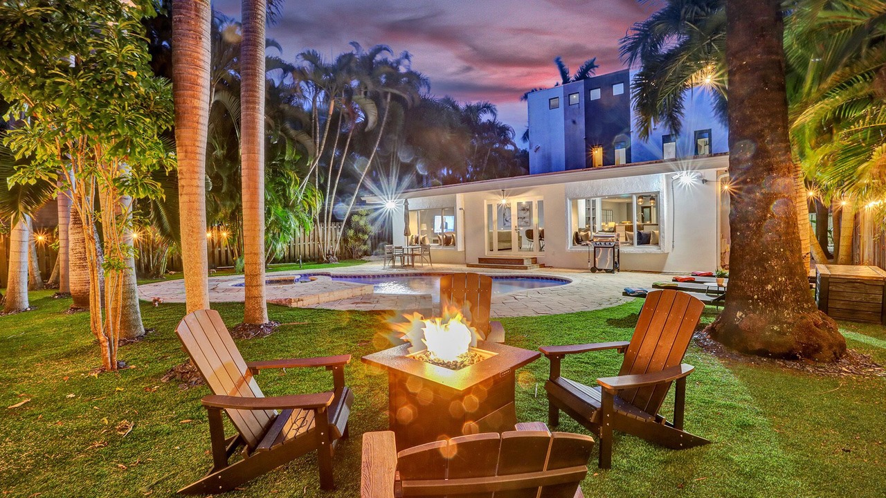 Photo of Outdoor in Royal Poinciana