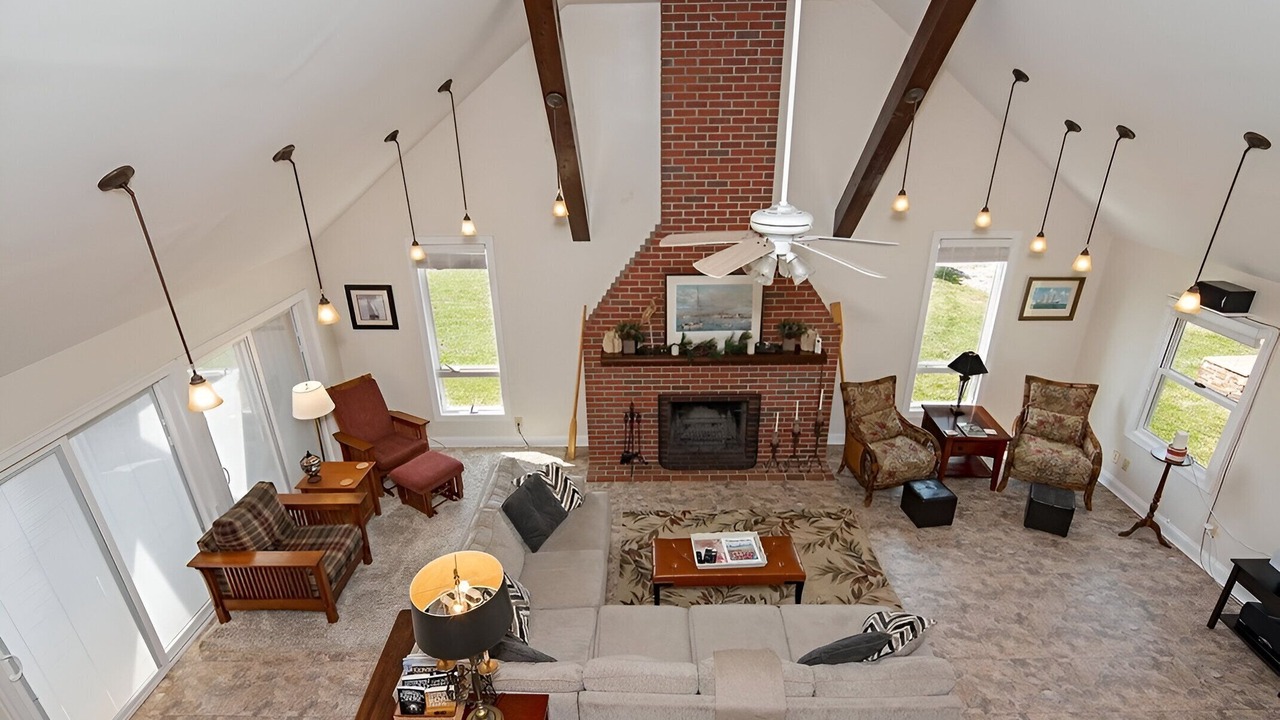 Photo of Livingroom in Cambridge