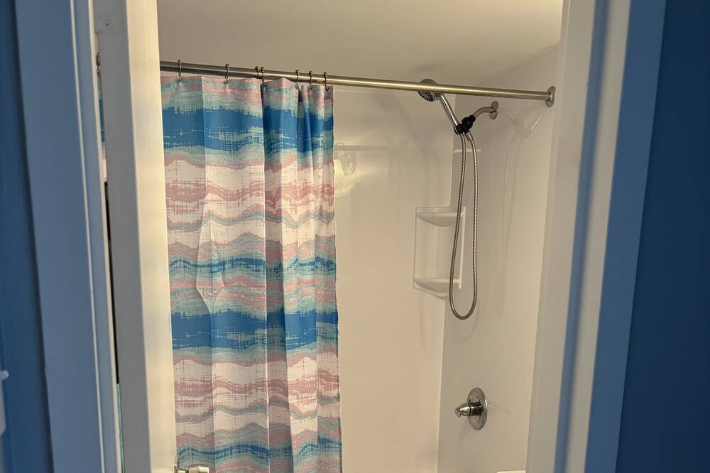Photo of Bathroom in Little Salisbury