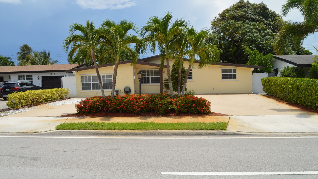 Photo of Outdoor in Pembroke Pines