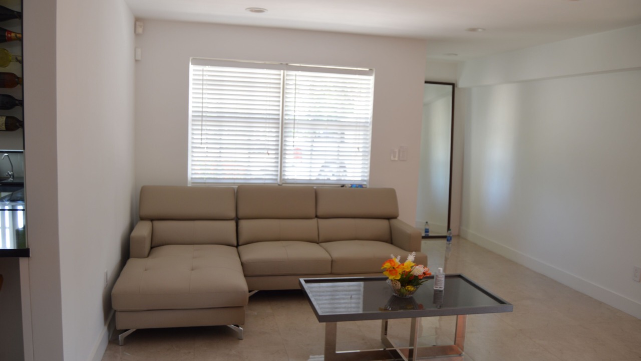 Photo of Livingroom in Pembroke Pines