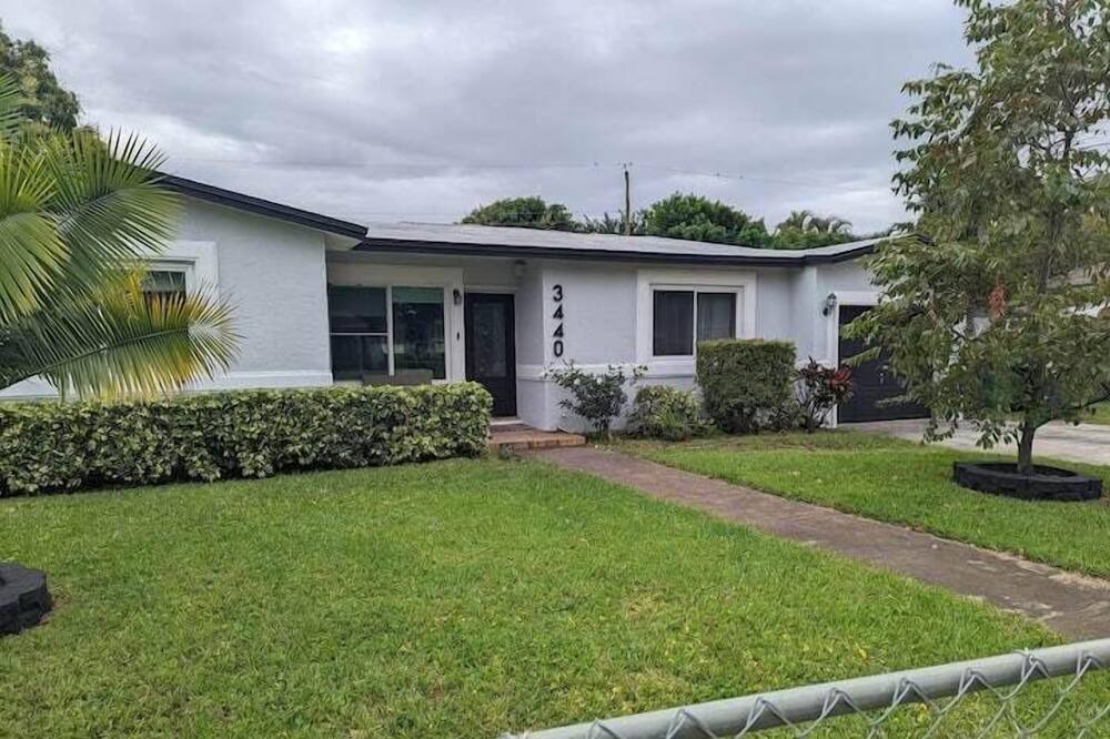 Photo of Others in Lauderhill