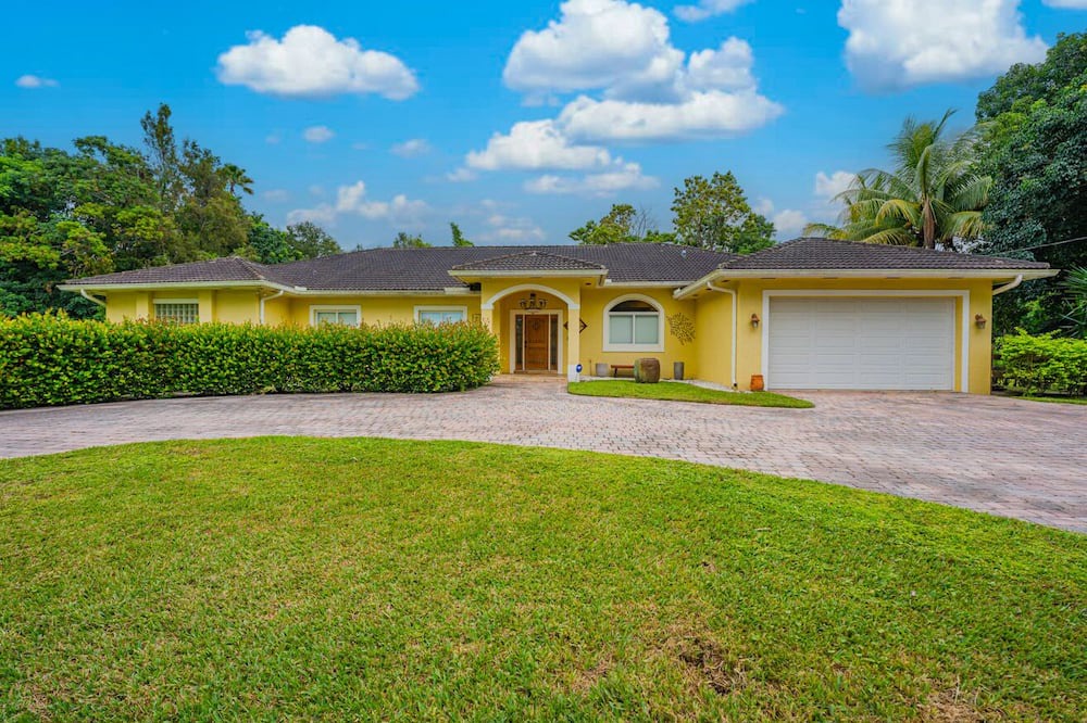 Photo of Outdoor in Southwest Ranches