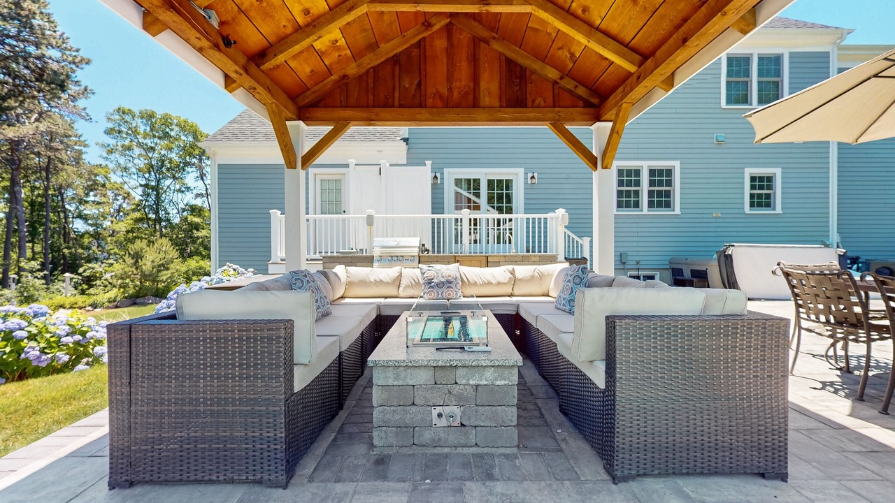 Photo of Patio Balcony in Yarmouth Port