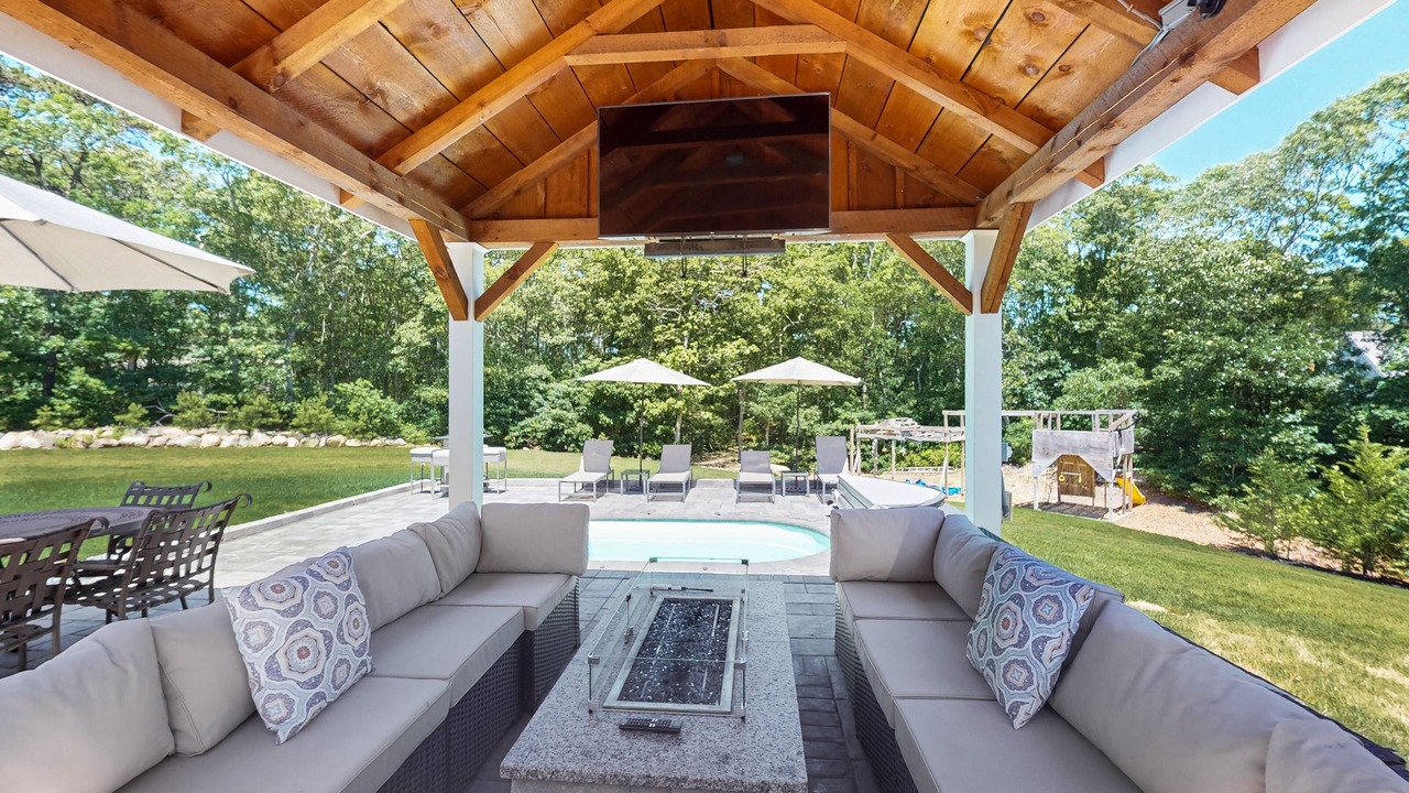 Photo of Patio Balcony in Yarmouth Port