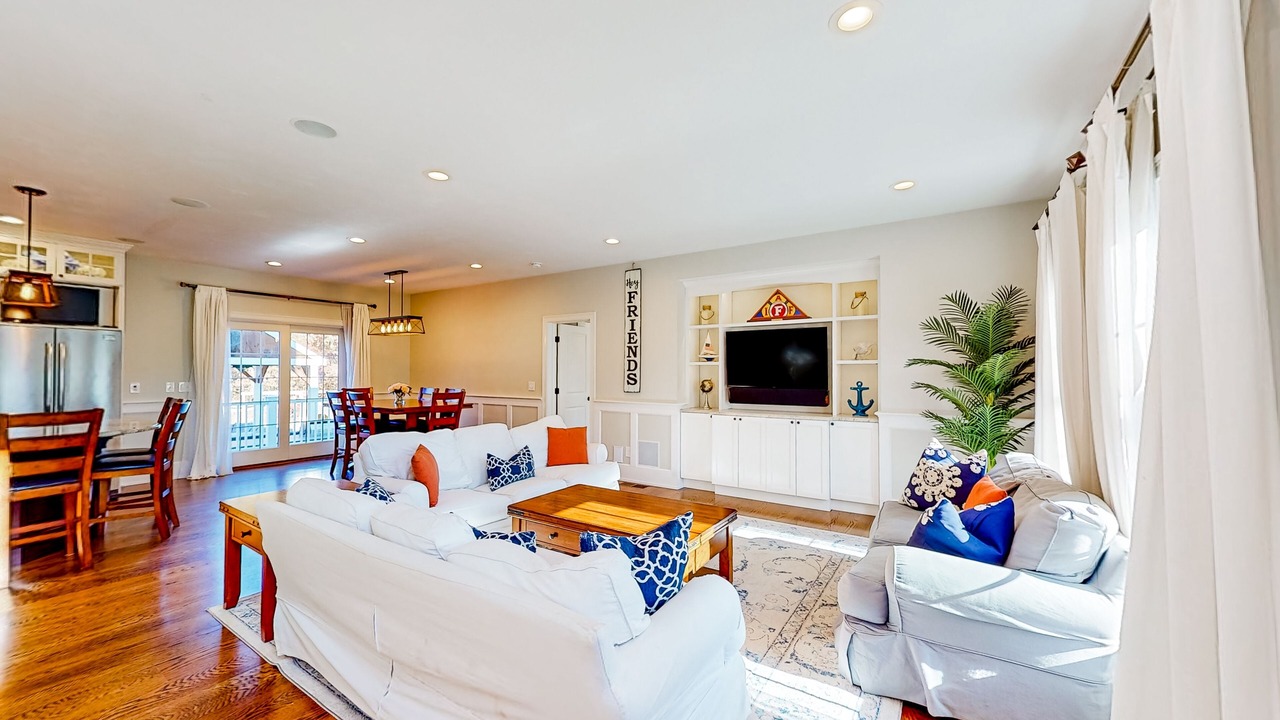 Photo of Livingroom in Yarmouth Port