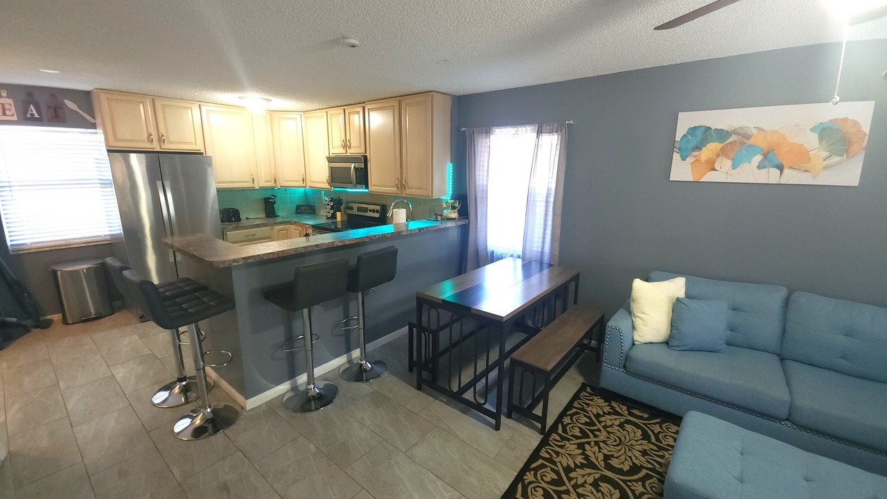 Photo of Kitchen in Oakland Park