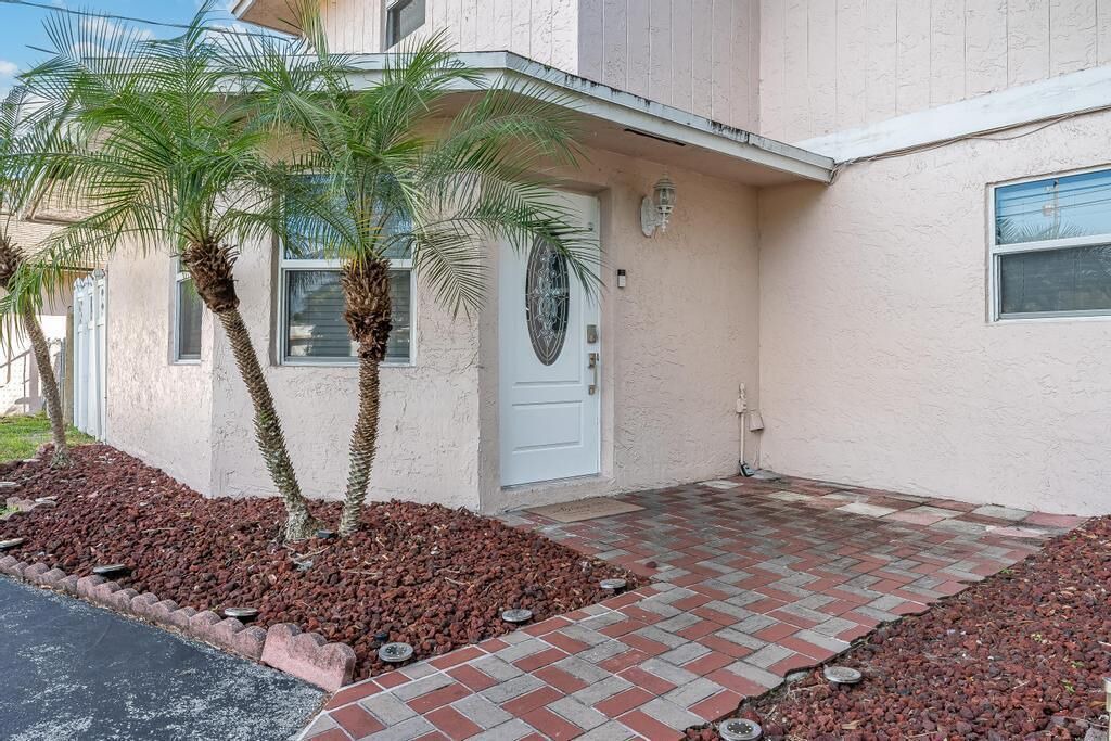 Photo of Outdoor in Oakland Park