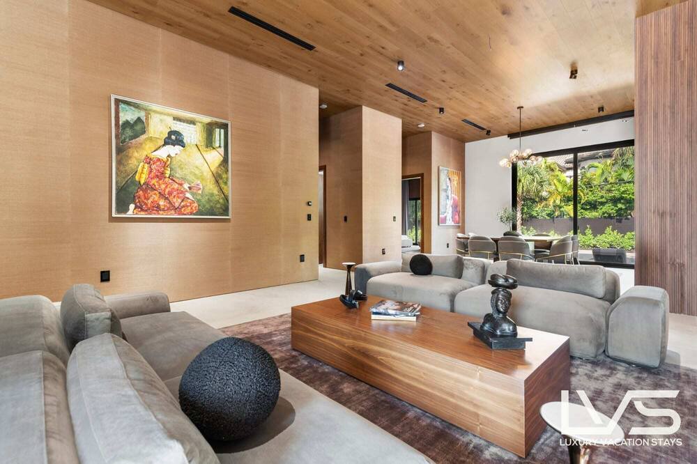Photo of Livingroom in Harbor Beach