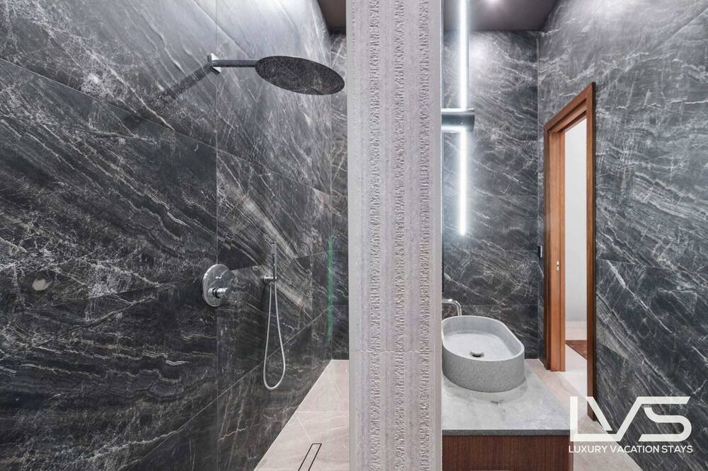 Photo of Bathroom in Harbor Beach
