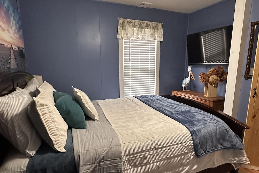 Photo of Bedroom in Verona Beach