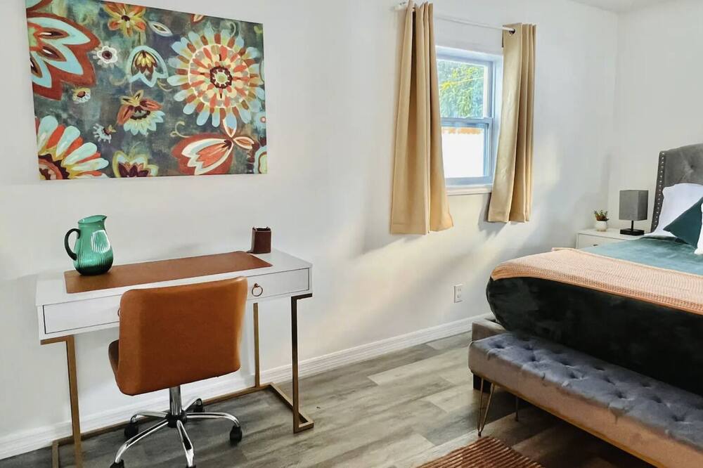 Photo of Bedroom in North Andrews Gardens