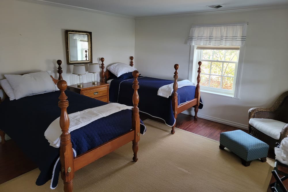Photo of Bedroom in Millers Tavern