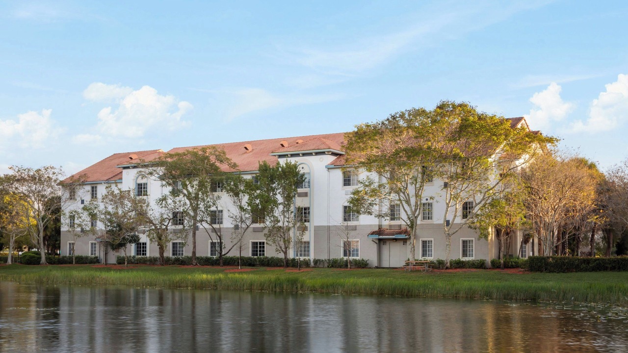 Photo of Outdoor in Weston