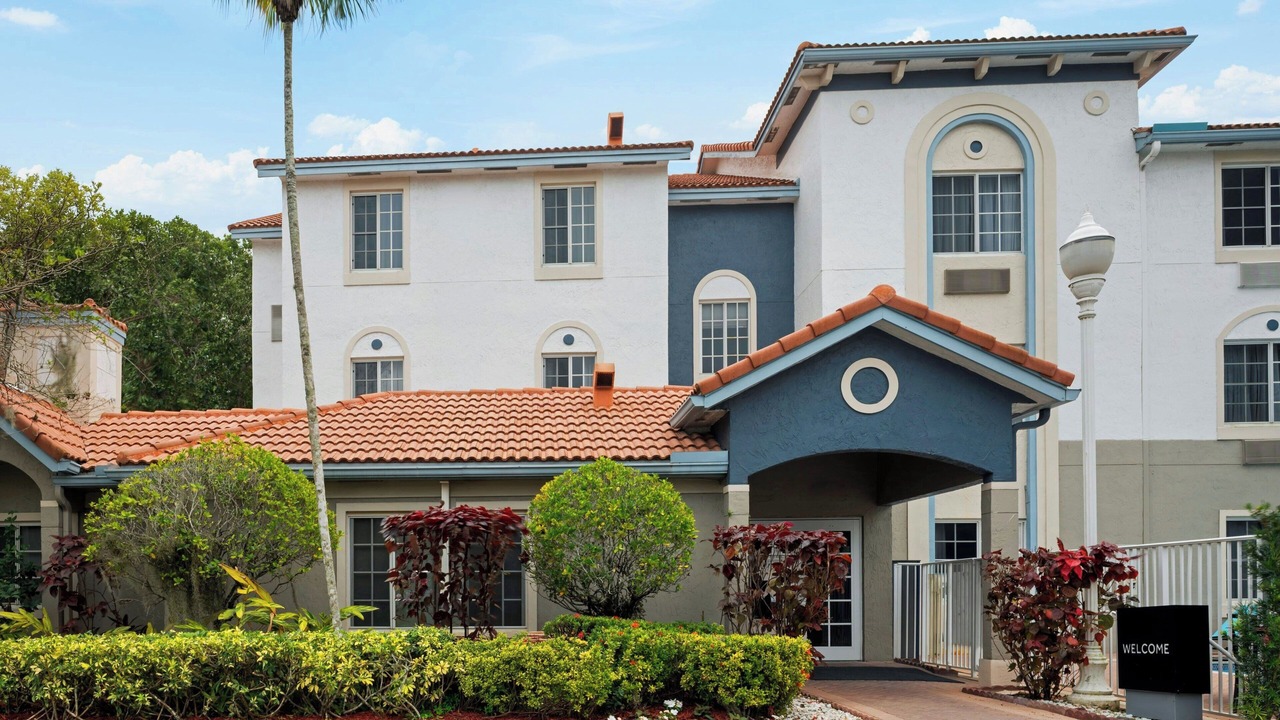 Photo of Outdoor in Weston