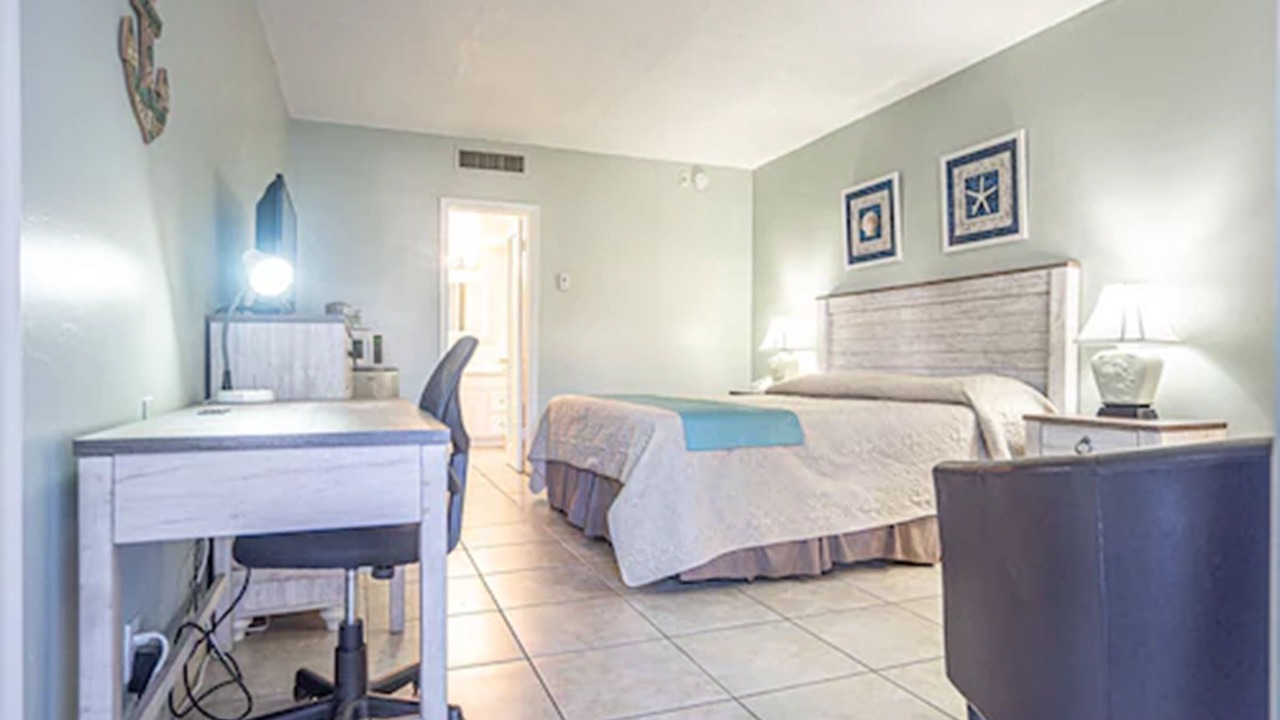 Photo of Bedroom in Deerfield Beach