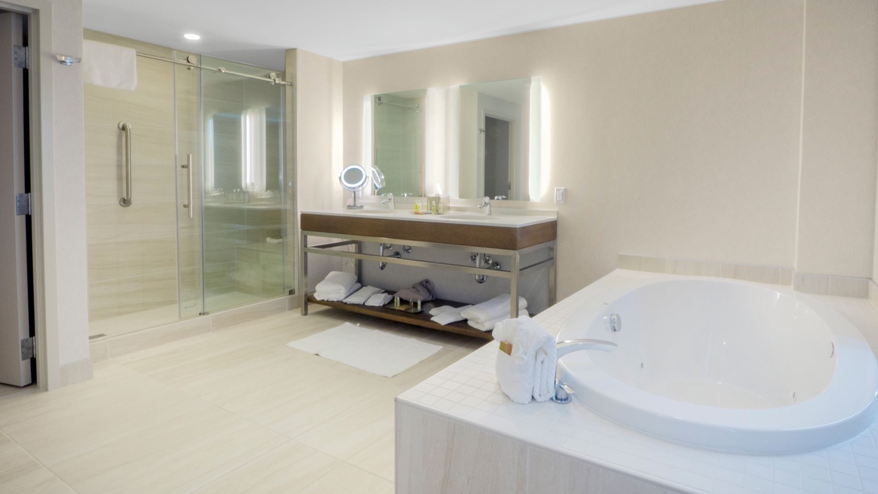Photo of Bedroom in Downtown Niagara Falls