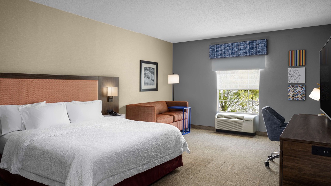 Photo of Bedroom in State College