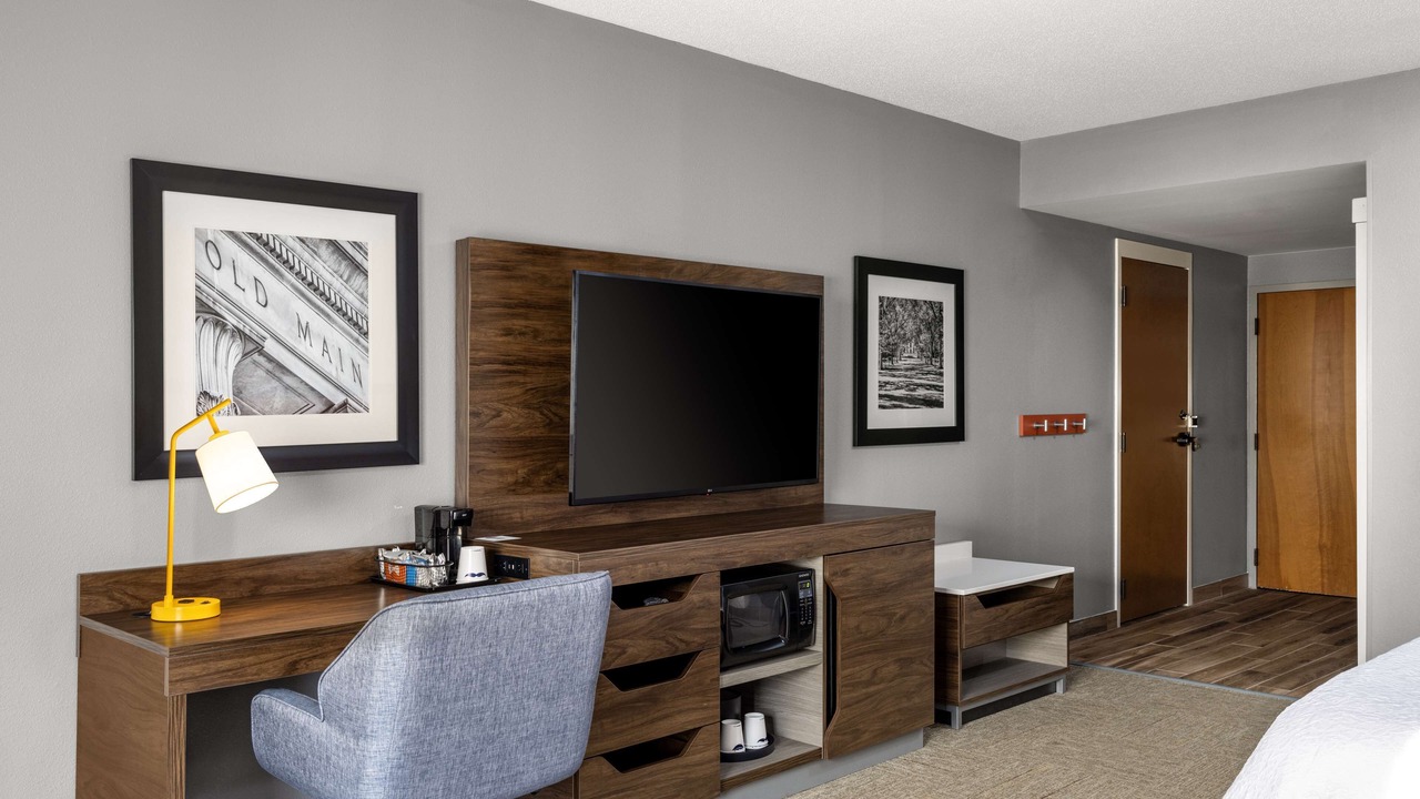 Photo of Bedroom in State College