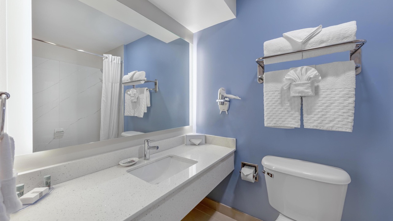 Photo of Bathroom in River Oaks